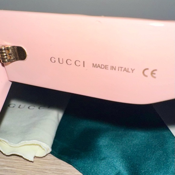 Gucci Sunglasses pink